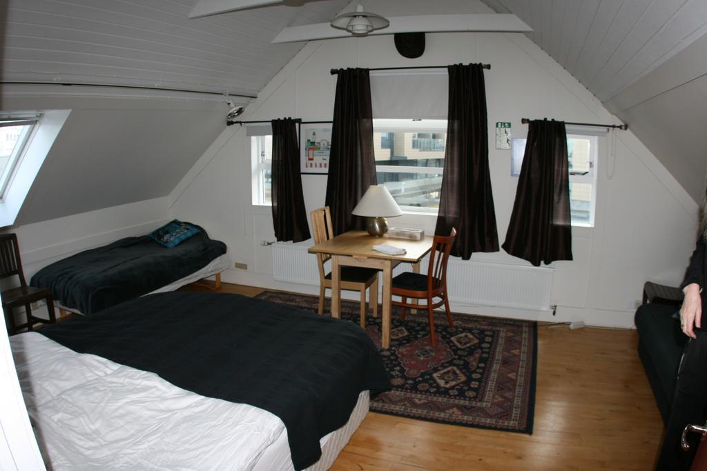 Harbourfront Guesthouse Hafnarfjordur Bilik gambar
